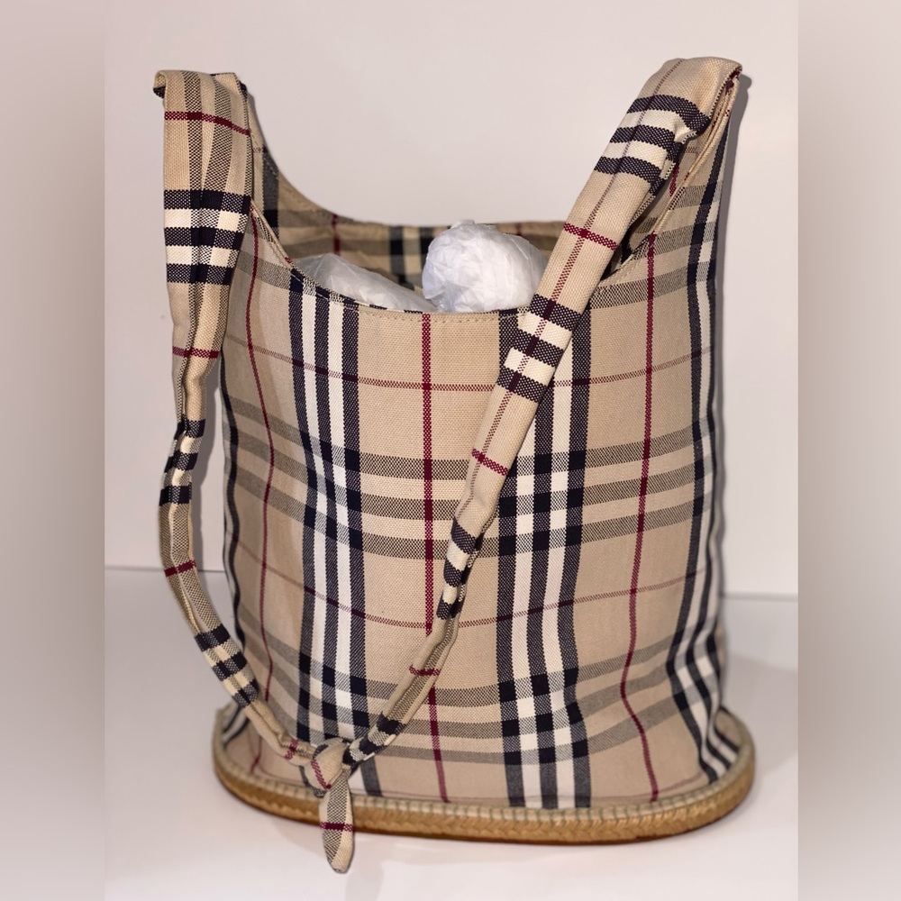 Authentic Burberry bag 🔥🔥
